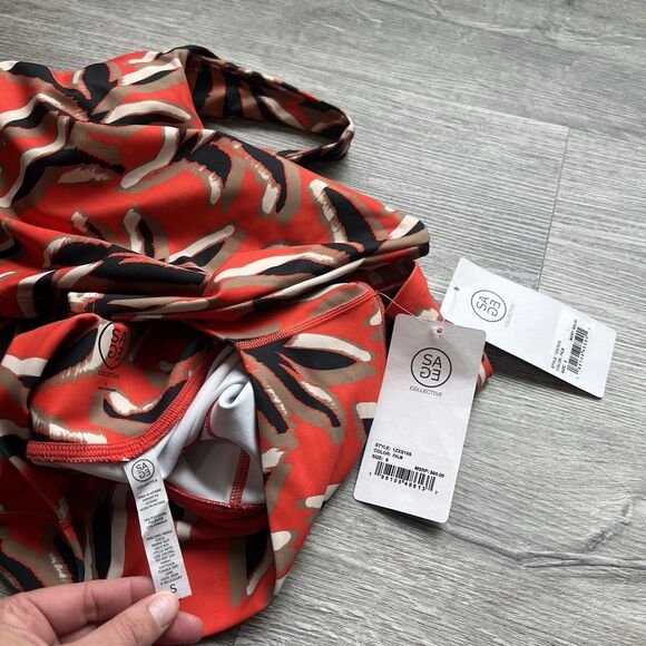 Sage Collective Crop Top Biker Shorts Set Women's  Red Palm Print NWT $115 SMALL - Picture 10 of 11